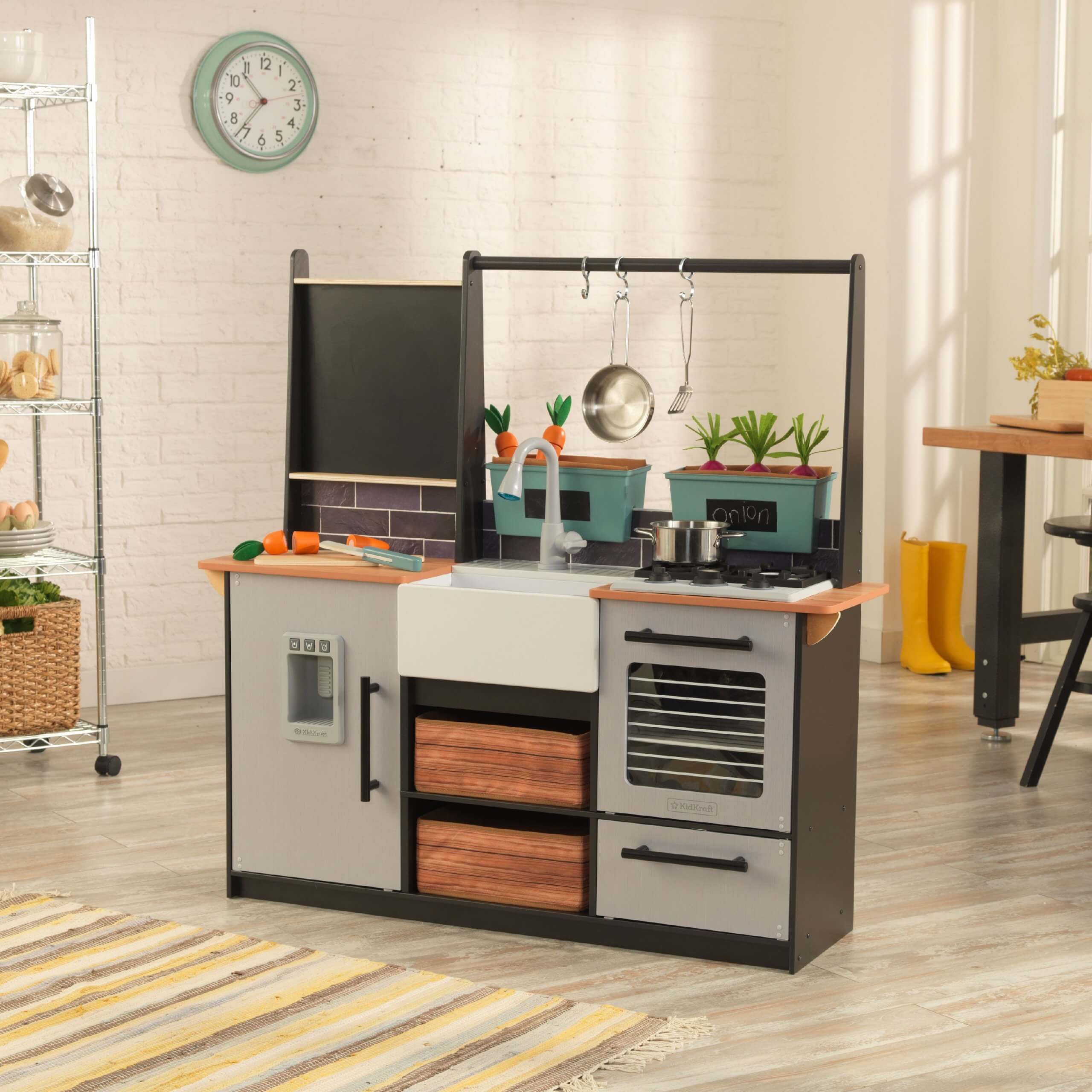 KidKraft Farm to Table Play Kitchen with 18 Piece Accessory Play Set