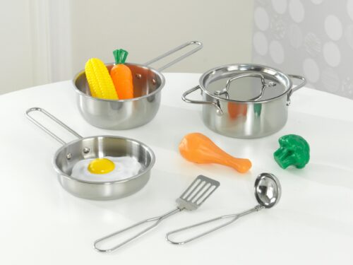 KidKraft Deluxe Cookware Set with Food